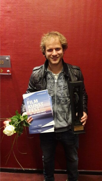 Filmkunstfest-MV-e1497891754689-576x1024